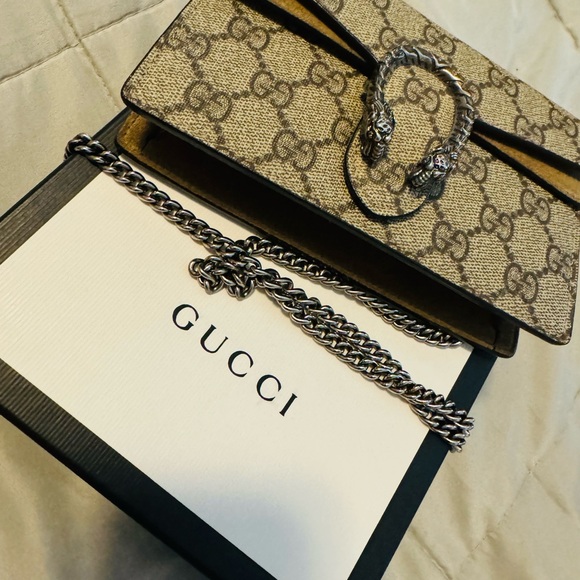 Gucci Dionysus GG Supreme Super Mini Bag - Picture 2 of 7